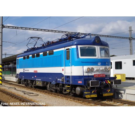 97410 - Střídavá elektrická lokomotiva řady 242 241-8 ČD